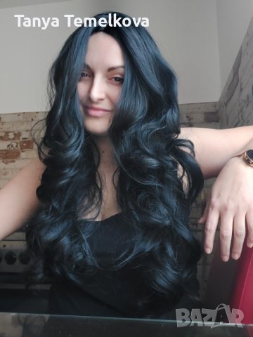 Черна перука на леки къдрици без бретон, снимка 1