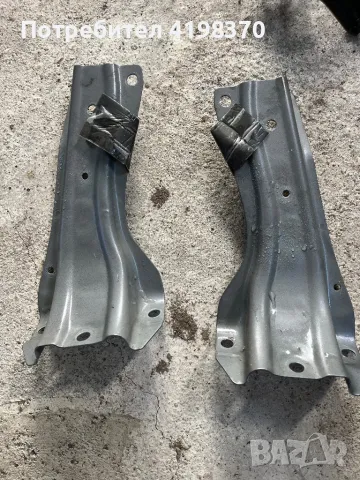 Метална стойка захват капаче Хонда ЦРВ 2 Honda CR-V, снимка 2 - Части - 48265600