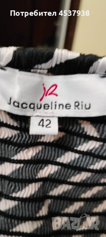 Продавам елегантна рокля, снимка 2 - Рокли - 51227736