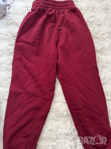 Детски панталон Nike – бордо, размер 9–10 г., снимка 2 - Детски панталони и дънки - 52434188