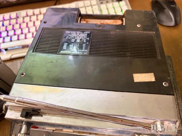 Радиоприемници Sony и Schneider, снимка 3 - Радиокасетофони, транзистори - 52130476