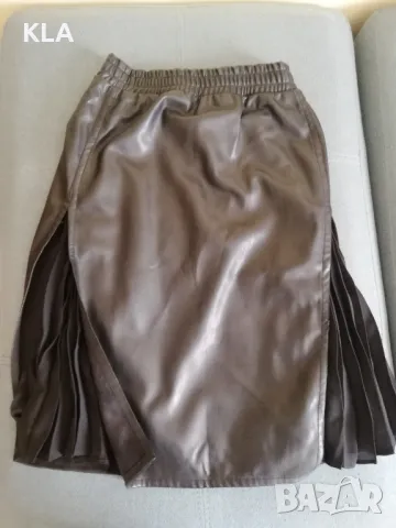 Интересна кожена пола, снимка 1