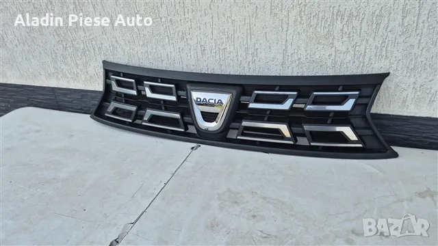 Решетка за Dacia Duster година 2021 код 623102515R 