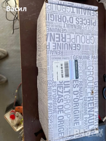 Оригинална Лява LED DRL дневна светлина за Renault Clio 4, снимка 2 - Части - 51584957