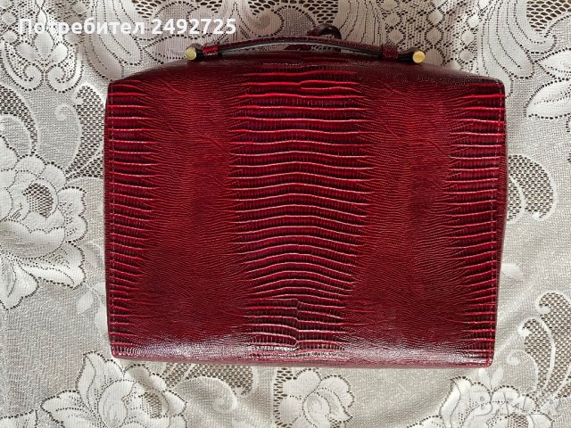 Чанта кожена, червена, лак, формат А4, снимка 3 - Чанти - 40955711