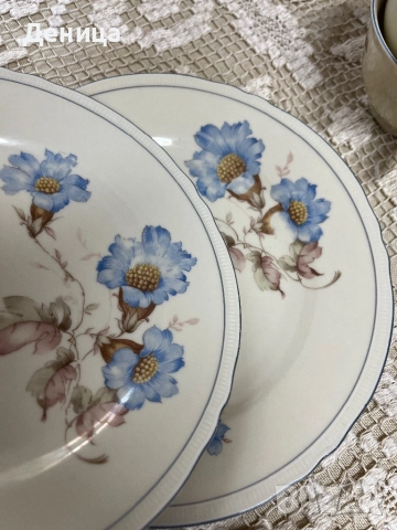 Schumann и любима декорация💙 Слонова кост, двоен син кант, а помежду им нежен релеф , снимка 5 - Сервизи - 51638056