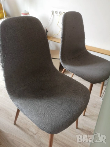 Продавам стъклена трапезна маса Аманда - Виденов с 4 стола JONSTR Jusk, снимка 3 - Маси - 53256821