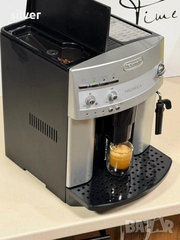 Кафемашина кафе автомат delonghi magnifica с гаранция, снимка 4 - Кафемашини - 53452071