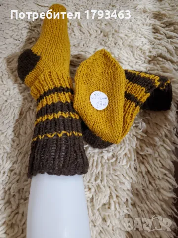 Ръчно   плетени  дамски  чорапи  от  вълна,  размер  40, снимка 3 - Дамски чорапи - 48071139