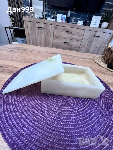 Страхотна кутия за бижута от бял оникс, снимка 2 - Декорация за дома - 53475861