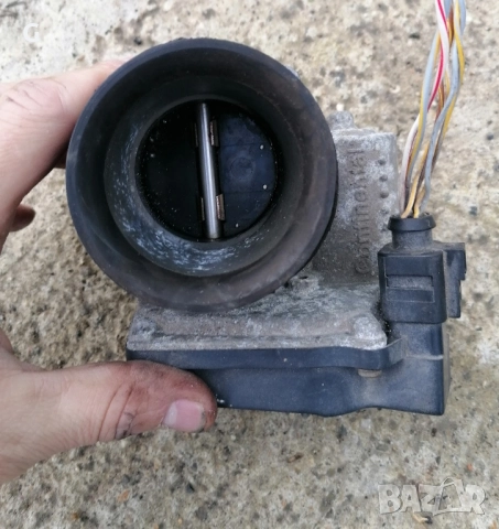 Дроселова Клапа Volkswagen Golf 6 , снимка 2 - Части - 52630262