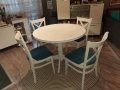 Продава комплект трапезна маса с четири стола , снимка 1