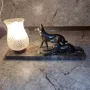 Старинна настолна лампа съчетание от мраморна плоча, бронзови кучета и стъкленица , снимка 2