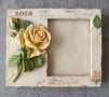 Рамка от полирезин с прекрасна триизмерна  жълта роза., снимка 1