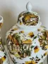 Винтидж сет от три големи порцеланови вази, снимка 11