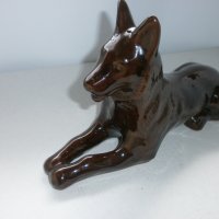 стара керамична  фигура  - куче, снимка 1 - Декорация за дома - 42642542