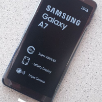 Samsung A7 - 2018 - чисто нов, снимка 2 - Samsung - 36368579