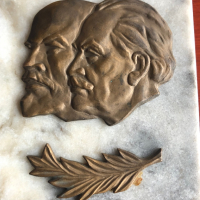 Броз Ленин и Г.Димитров, снимка 1 - Антикварни и старинни предмети - 36260604