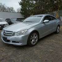 Mercedes-Benz E350 Coupe , снимка 2 - Автомобили и джипове - 36148779