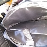  Мъжка чанта маркова за през рамо лаптоп М промазан плат  като нова, снимка 7 - Чанти - 41936831