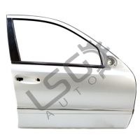 Предна дясна врата Mercedes-Benz E-class (W211) 2002-2009 MB290322N-7, снимка 1 - Части - 36352033