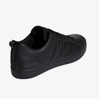 Adidas оригинални спортни обувки, снимка 2 - Кецове - 36089629