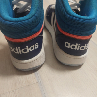 adidas 39 1/2ном.за 35лв, снимка 2 - Маратонки - 44749724