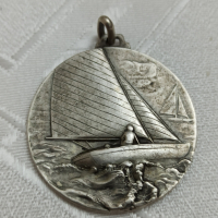 Сребърен военен морски медал , снимка 1 - Антикварни и старинни предмети - 44727624