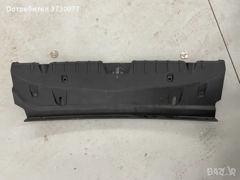 BMW F06 F12 F13 багажник декоративна пластмаса към задна броня, снимка 1