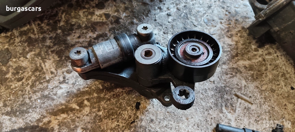 Обтегач Mercedes E 220 W211 646, снимка 1