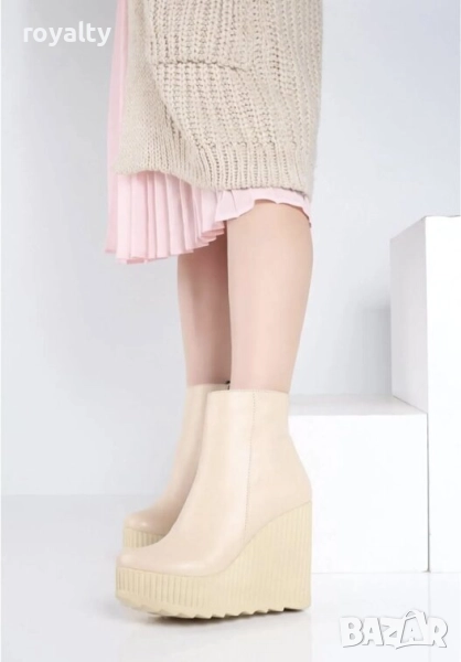 Боти на платформа - бежова кожа с бежово ходило, снимка 1