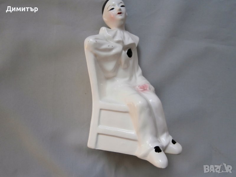 Порцеланова фигура 19см, снимка 1