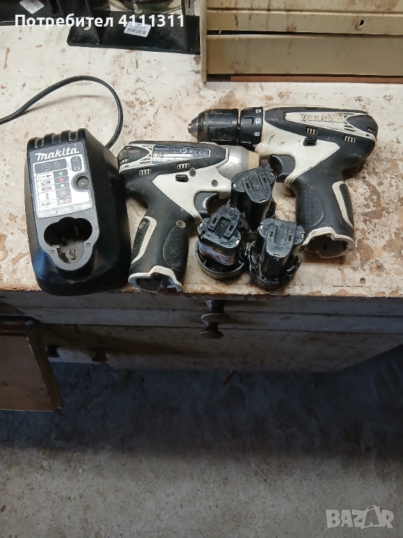  Makita 2 бр Винтоверти ,зарядно и 2 бр батерии, снимка 1