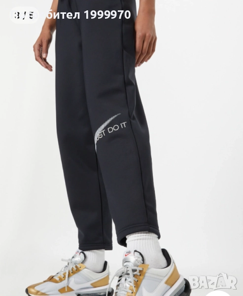 Оригинално ново долнище Найк, снимка 1