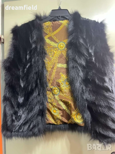Елек черна лисица с гръб от астраган, снимка 1