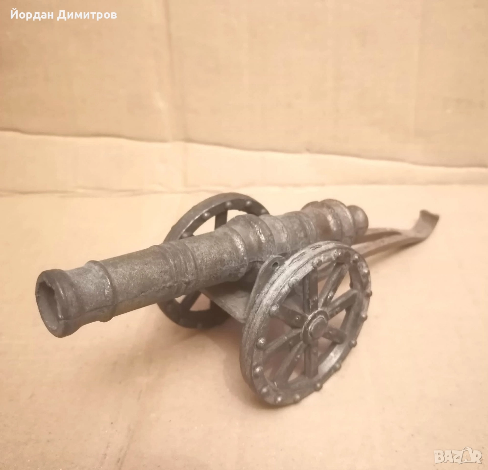 топ, снимка 1