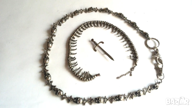 Стари метъл пънкарски синджири и значка меч по договаряне, снимка 1