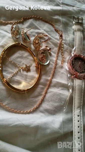 Лот бижута + часовник, снимка 1