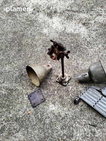 Стари индустриални лампи , снимка 3 - Антикварни и старинни предмети - 44144682