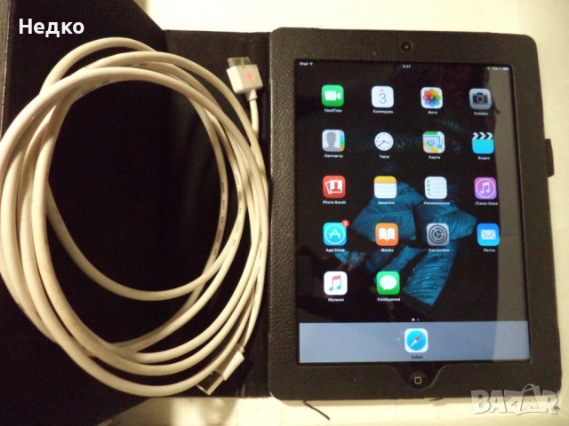 Работещ iPad 2 с кабел 3 метра и калъф