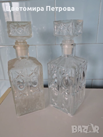 Две масивни гарафи за алкохол