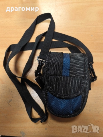чантичка за фотоапарат 