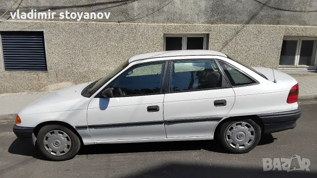 Opel Astra 1,6 бензин и гас.Колата се намира в Петрич, снимка 5 - Автомобили и джипове - 55876429