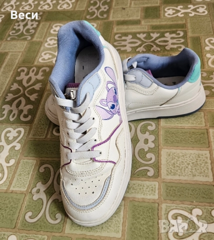 Маратонки Стич на Зара