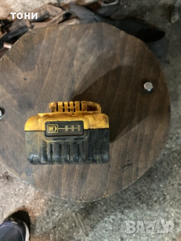 Батерия Dewalt 5A, снимка 3 - Други инструменти - 53578609