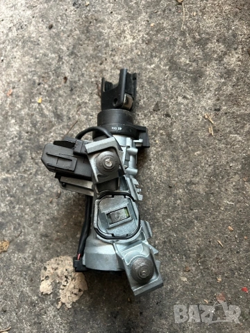 контактен ключ VW Golf 5 Touran Passat Caddy Seat Altea Leon Audi A3 Skoda 1K0905865, снимка 2 - Части - 53077786