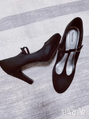 Дамски черни велурени обувки Graceland