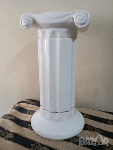 порцеланова колона,постамент