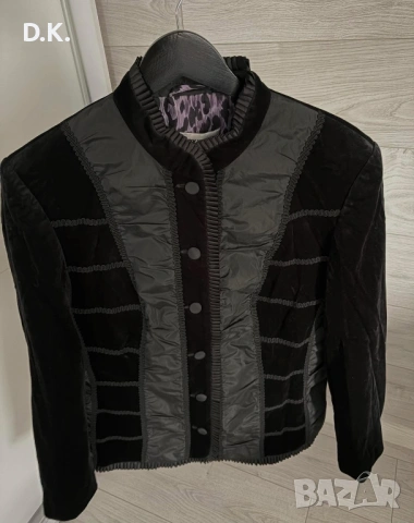 Лот-6€ -2 пролетни якета+блуза.