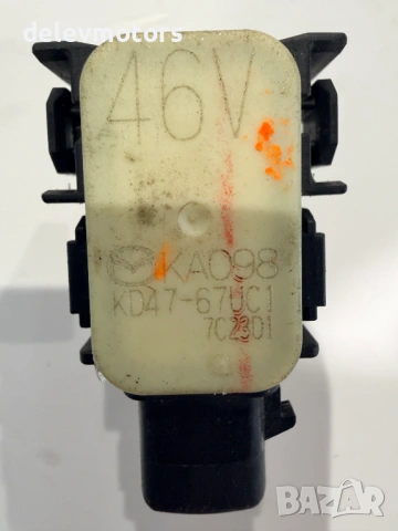 KD47-67UC1 парктроник с два пина от Mazda CX-5, 2.2D SkyActive, AWD, 175 ph, automatic, engine SHY6, снимка 2 - Части - 53523320